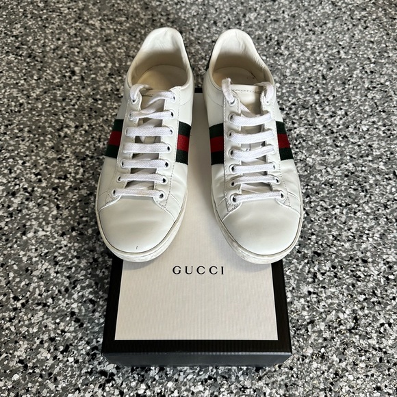 Gucci Ace Leather Sneaker - Picture 2 of 9